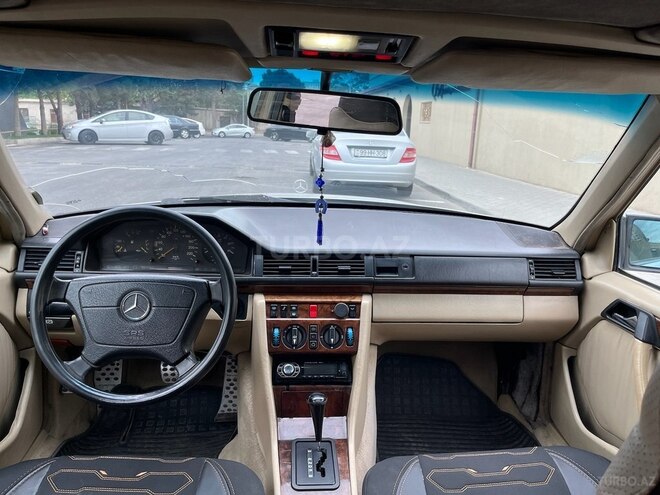 Mercedes E 300 d 1993, 333,333 km - 3.0 l - Bakı