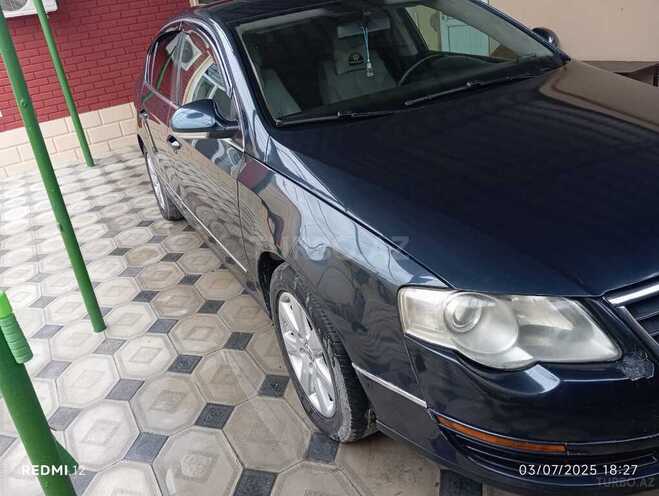 Volkswagen Passat 2005, 255,812 km - 2.0 l - Bakı
