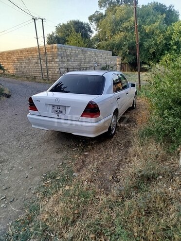 Mercedes C 240 1999, 287,563 km - 2.4 l - Masallı
