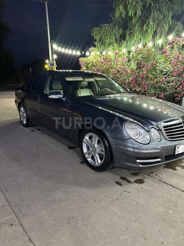 Mercedes E 280-4