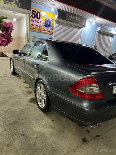 Mercedes E 280-12