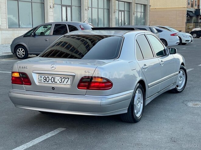 Mercedes E 220 d 2000, 310,000 km - 2.2 l - Sumqayıt