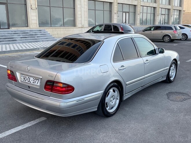 Mercedes E 220 d 2000, 310,000 km - 2.2 l - Sumqayıt