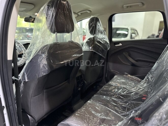 Ford Escape-11