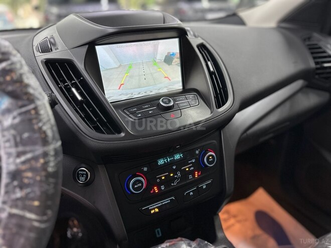 Ford Escape-10
