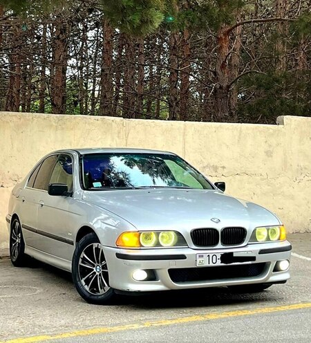 BMW 525 2000, 318,450 km - 2.5 l - Bakı