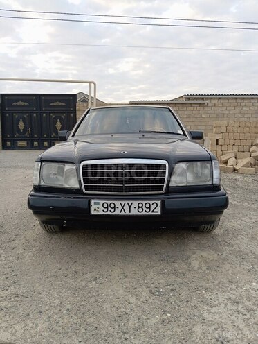 Mercedes E 220 1993, 501,793 km - 2.2 l - Bakı