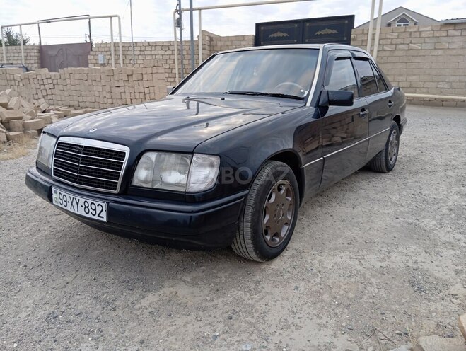 Mercedes E 220 1993, 501,793 km - 2.2 l - Bakı