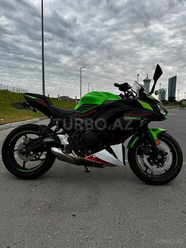 Kawasaki Ninja 650-4