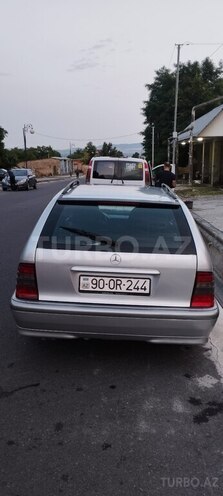 Mercedes C 200 2000, 596,283 km - 2.0 л - Şəki