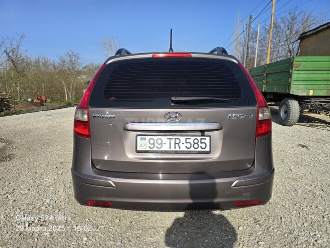 Hyundai i30 2011, 219,000 km - 1.6 л - Xudat
