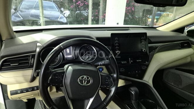 Toyota Camry-8