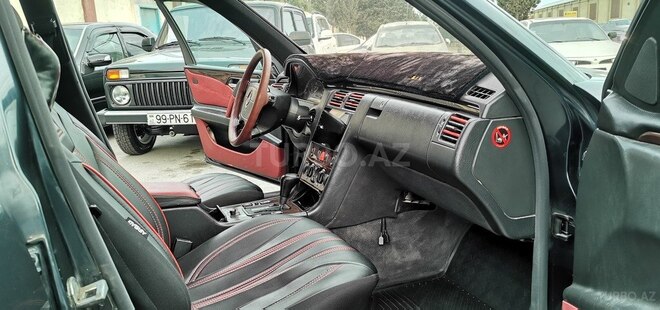 Mercedes E 230 1996, 289,000 km - 2.3 l - Sumqayıt
