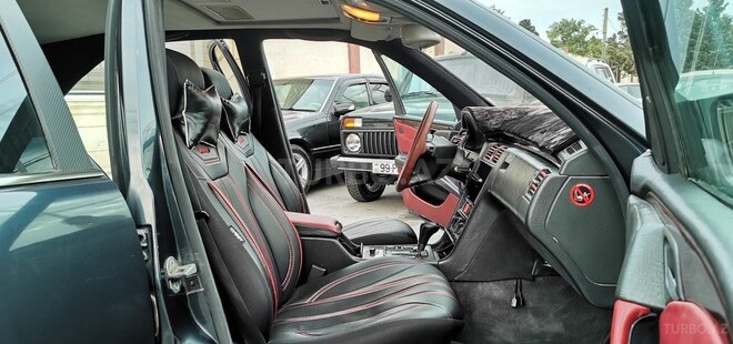 Mercedes E 230 1996, 289,000 km - 2.3 l - Sumqayıt