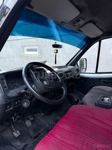GAZ 2705 1999, 100,000 km - 2.4 l - Quba
