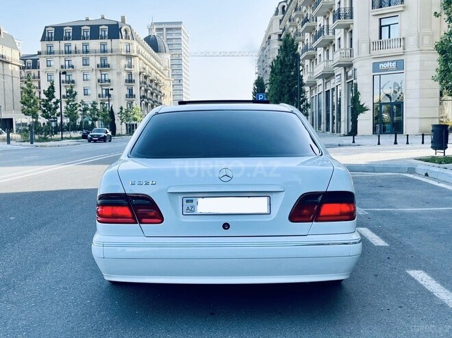 Mercedes E 320 2000, 194,000 km - 3.2 l - Bakı