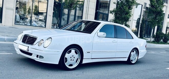 Mercedes E 320 2000, 194,000 km - 3.2 l - Bakı