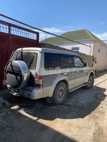 Mitsubishi Pajero 1991, 350,000 km - 2.5 л - Bakı