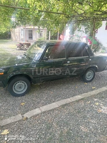 LADA (VAZ) 2107 2005, 60,000 km - 1.3 л - Salyan