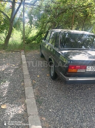 LADA (VAZ) 2107 2005, 60,000 km - 1.3 л - Salyan