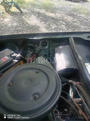 LADA (VAZ) 2107 2005, 60,000 km - 1.3 л - Salyan