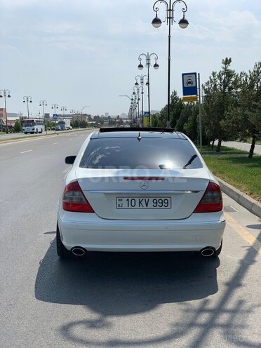 Mercedes E 280-17