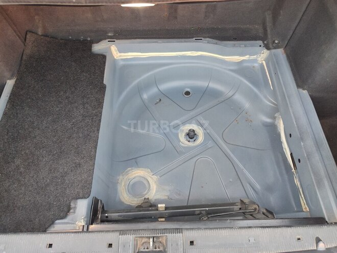 Mercedes E 320 2000, 470,000 km - 3.2 l - Ağcabədi
