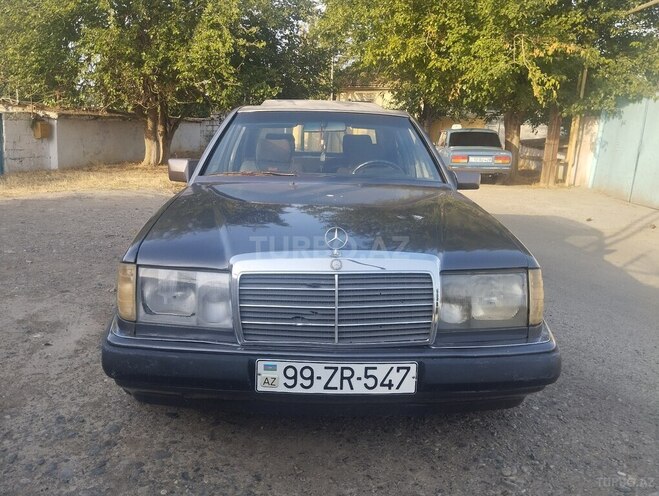 Mercedes E 220 1992, 399,256 km - 2.2 l - Biləsuvar