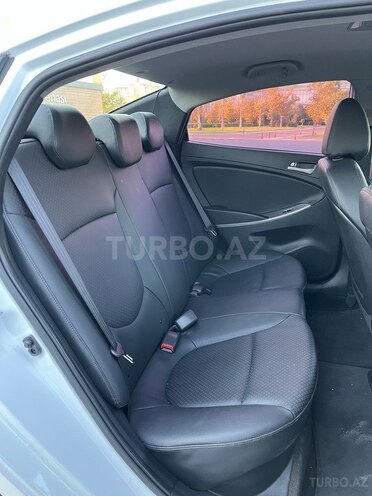 Hyundai Accent 2015, 129,000 km - 1.4 l - Bakı