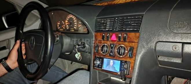 Mercedes C 230 1999, 383,733 km - 2.3 л - Şəki