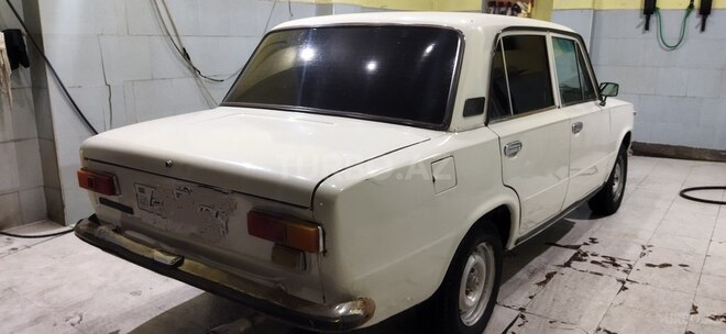 LADA (VAZ) 21011 1976, 95,000 km - 1.3 l - Quba