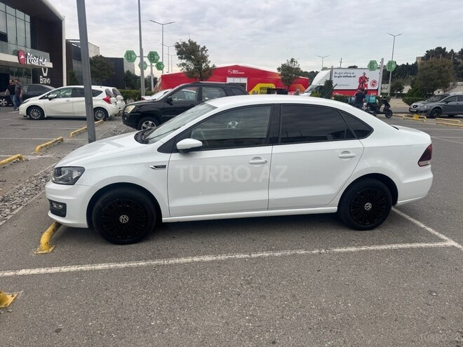 Volkswagen Polo 2019, 84,000 km - 1.6 l - Bakı