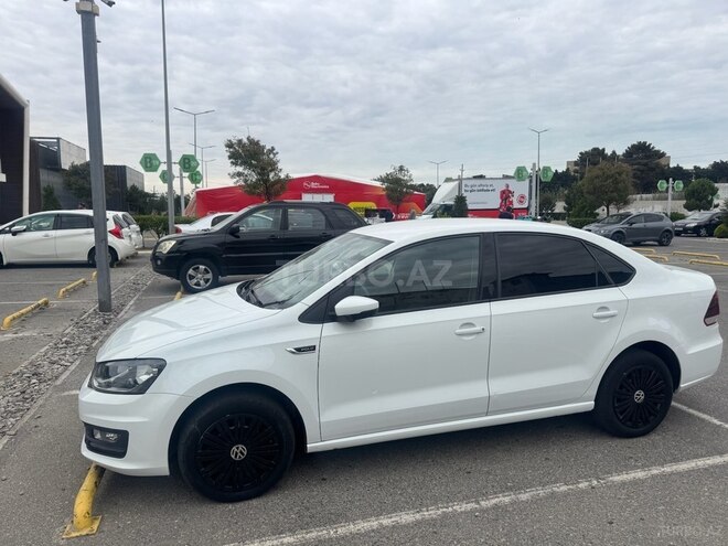 Volkswagen Polo 2019, 84,000 km - 1.6 l - Bakı