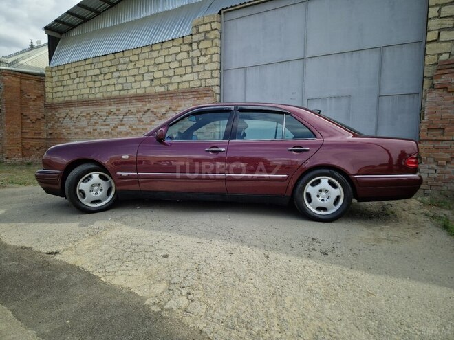 Mercedes E 230 1997, 397,000 km - 2.3 l - Gəncə