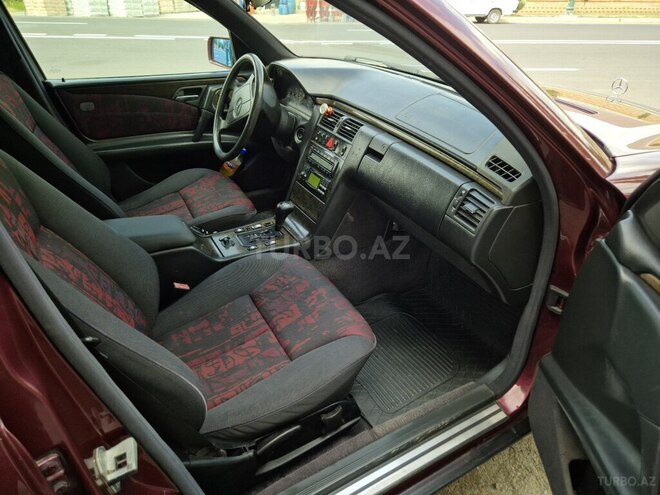 Mercedes E 230 1997, 397,000 km - 2.3 l - Gəncə