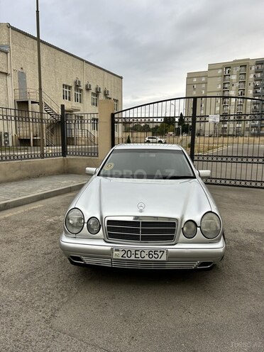 Mercedes E 200 1998, 340,000 km - 2.0 l - Gəncə