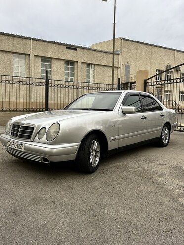 Mercedes E 200 1998, 340,000 km - 2.0 l - Gəncə