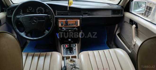 Mercedes 190 1993, 296,858 km - 2.0 l - Bakı