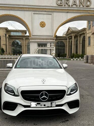 Mercedes E 200 d 2018, 490,000 km - 2.0 l - Bakı