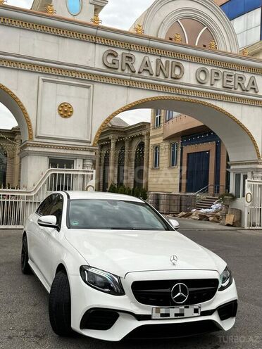 Mercedes E 200 d 2018, 490,000 km - 2.0 l - Bakı