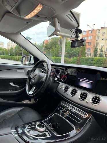 Mercedes E 200 d 2018, 490,000 km - 2.0 l - Bakı