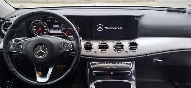 Mercedes E 200 d 2018, 490,000 km - 2.0 l - Bakı