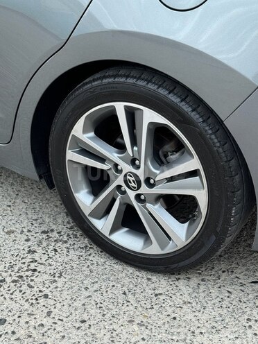 Hyundai Avante 2017, 181,000 km - 1.6 l - Bakı