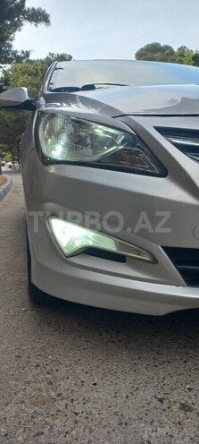 Hyundai Accent 2015, 218,050 km - 1.4 l - Sumqayıt