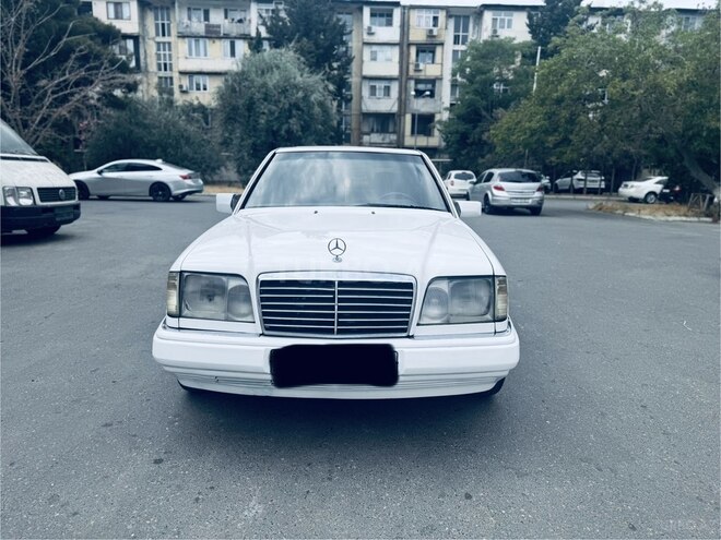 Mercedes E 220 1995, 395,274 km - 2.2 l - Bakı