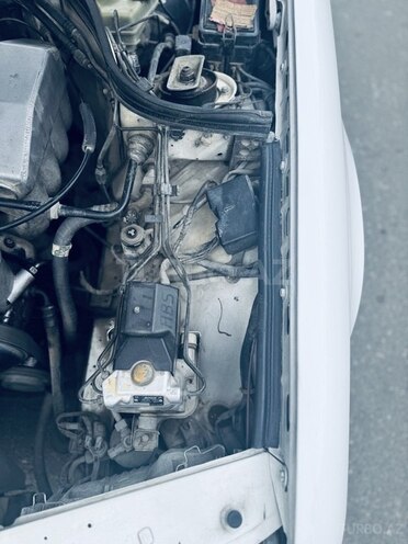 Mercedes E 220 1995, 395,274 km - 2.2 l - Bakı