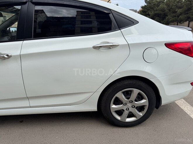 Hyundai Accent 2013, 394,000 km - 1.6 l - Bakı