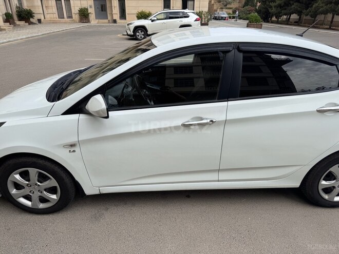 Hyundai Accent 2013, 394,000 km - 1.6 l - Bakı