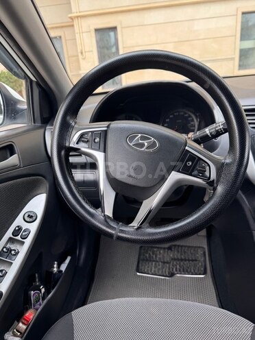Hyundai Accent 2013, 394,000 km - 1.6 l - Bakı