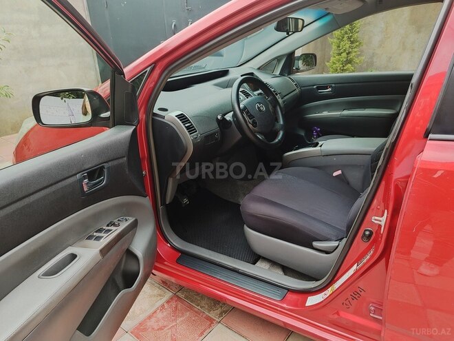 Toyota Prius-9